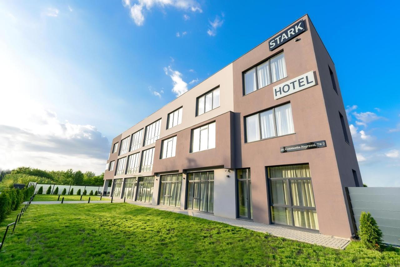 Stark Hotel Orhei Exterior photo